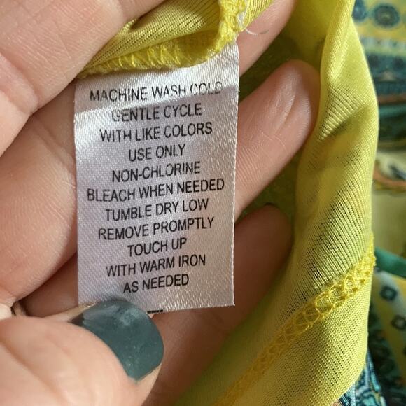 Sunny Leigh Brightly Colored Chiffon Top, Size XL - Picture 6 of 7